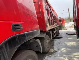 Автомобиль-самосвал Hongyan CQ3406HV39, VIN LZFF31T68MD037381, 2021 года выпуска, гос. рег. знак Р701МН142. Отсутствуют ключи.