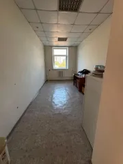 Помещение 156,6 кв м Аргун Чеченская Респ Объект аренды, площадь 156,60 кв. м., номера на поэтажном плане 2 этажа: 2-4,6,8-11,13,23, адрес (местонахождение) объекта: Чеченская Респ, Аргун г, А.А.Кадырова ул, дом № 64, корпус "в" Требуется текущий ремонт Кадастровый номер объекта недвижимости…