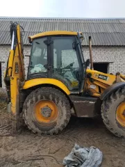 Экскаватор-погрузчик колесный JCB-4CX, модель JCB-4CX, двигатель № SB40066U2105307, мощность двигателя 100.9 л.с., цвет желтый, 2007 г.в., г.р.з. 8539PO78. Находится на территории завода в г. Торжок.