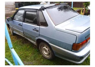 ВАЗ 21150 2003 года выпуска, цвет золотисто-серый. VIN: XTA21150033552467, ПТС: 22OP458159, государственный номер В867ХТ22. Изготовитель: Россия. Мощность двигателя 78 л.с. (57.4 кВт), разрешенная максимальная масса 1410 кг, масса без нагрузки 985 кг.