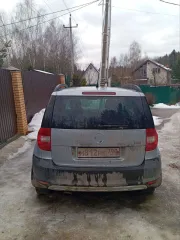 Škoda Yeti 2011 года, цвет серо-голубой, VIN: TMBJF25LXC6024020, госномер М812НК790.