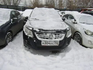 Volkswagen Tiguan, 2011 года выпуска, 150 л.с., пробег 161097 км. Автомобиль легковой, марка: Volkswagen, модель: Tiguan, VIN: XW8ZZZ5NZBG111785, гос. рег. номер: Н304ОС702, год изготовления: 2011.
