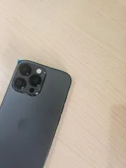 Apple iPhone 16 Pro, 128 GB, MYMX3J/A, Desert Titanium, в коробке белого цвета с изображением смартфона. Документы на мобильный телефон отсутствуют.