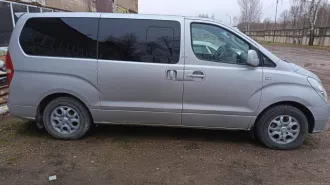 Hyundai Grand Starex 2010 года, 145 л.с., пробег 290000 км, автоматическая коробка передач. Автомобиль Hyundai H-1 2010 года выпуска, VIN: KMJWA37JBAU237637.
