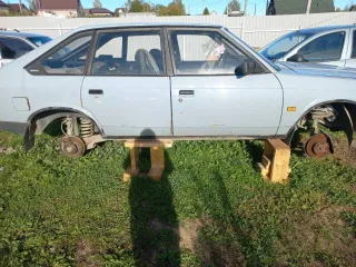 Москвич 214122 1995 года, цвет нарва, мощность двигателя 85 л.с., объем 1690 куб.см. VIN: XTB214122S0558759, гос. номер О078ВС50, номер двигателя S0558759, номер кузова 0631307.