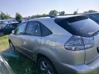 Lexus RX350 универсал 2007 года, госномер У204НТ124, VIN JTJHK31U202031638, двигатель A166345, кузов JTJHK31U202031638, цвет бежевый. Рабочее состояние не проверялось, видимых повреждений не имеет. Обременения: запреты судебного пристава исполнителя на регистрационные действия. Мощность двигателя…