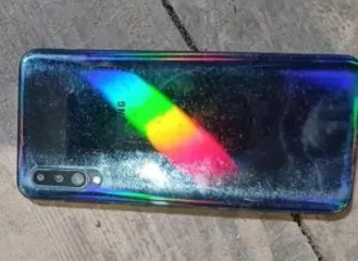 Сотовые телефоны iPhone, Honor, iPhone 8 Plus, рации Icom и MegaJet Turbo. Сотовые телефоны марок "Айфон"-2 шт, Хонор -1 шт., "iPhone 8 Plus" -1 шт., сотовый телефон в корпусе синего цвета, портативная рация Icom-IC-F16 – 1 шт., радиостанции "Icom" – 1 шт. и "MegaJet Turbo" - шт. Имущество…