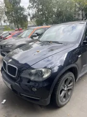 Bmw X5 2008 Автомобиль марки BMW модель X5 2008 г.в. VIN-номер WBAFE41030L157471 ВНИМАНИЕ НА ДОБАВЛЕННУЮ ЦИФРУ В АДРЕСЕ ЭЛ. ПОЧТЫ! ЗАПРОСЫ ПРИНИМАЮТСЯ посредством их направления на электронную почту kozyulinjuri5@yandex.ru Местонахождение имущества: г. Москва, ул.50 летия Октября, 29Б (дворовая…