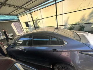 OMODA S5 2023 Легковой седан OMODA S5, VIN: LVVDC21B3PD286097, 2023 г.в., цвет: серый.