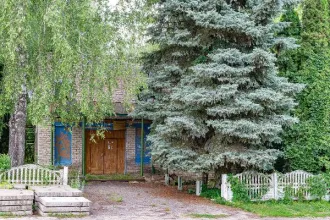 Здание Петровского СДК 629 кв.м и земельный участок 1111 кв.м Липецкая область Здание, площадь 629 кв. м., количество этажей 3, в том числе подземных этажей: 1; кадастровый номер: 48:09:1160109:146; Земельный участок, площадь 1 111 +/- 12 кв.м., кадастровый номер: 48:09:1160109:5, расположенные по…