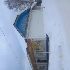 Одноэтажное нежилое здание магазина, площадью 123,1 кв.м., адрес  местоположение : Российская Федерация, край Пермский, муниципальный округ Косинский, поселок Кордон, улица Карла Маркса, дом 63, кадастровый номер:  81:02:0030005:126. Земельный участок, категория земель: земли населенных пунктов…
