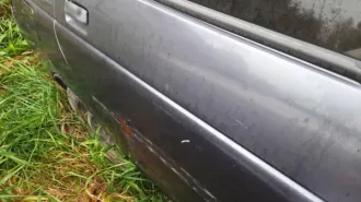 Автомобиль марки ВАЗ модели 21102 без государственного регистрационного знака VIN XTA21102010352708 Автомобиль марки ВАЗ модели 21102 без государственного регистрационного знака VIN XTA21102010352708 1 Штука (шт) 
Год выпуска: 2001 
Назначение: pryamie 
VIN номер: XTA21102010352708 
Вид транспорта…