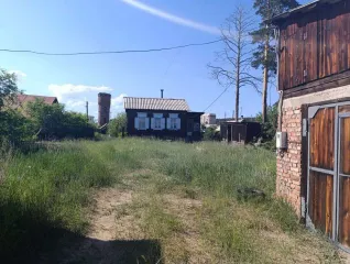 Жилой дом 44,2 кв.м и земельный участок 1000 кв.м, г. Улан-Удэ, Республика Бурятия. Жилой дом, дача, площадь: 44,2кв.м., кадастровый номер: 03:24:000000:10439, земельный участок, площадь: 1 000кв.м., кадастровый номер: 03:24:010631:187, расположенные по адресу: Республика Бурятия, г. Улан-Удэ, пер…