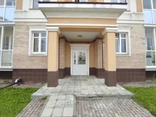 Квартира 43,1 кв.м, Москва, деревня Ивановское, улица Николинские Ключи, дом 19, корпус 2, квартира 9, кадастровый номер 77:18:0180516:898. Фотографии имущества судебным приставом-исполнителем не предоставлены. Общая площадь: 43.1. Вид жилого помещения: квартира. Кадастровый номер…