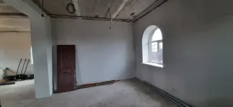 Участок 810 м² дом 242,7 м² Татарстан Земельный участок, вид разрешенного использования: для строительства индивидуального жилого дома, площадь 810+/-10 кв.м, кадастровый №16:13:090101:1203, Здание, назначение: жилое, площадь 242,7 кв.м, кадастровый номер 16:13:090101:1217, расположенные по адресу…