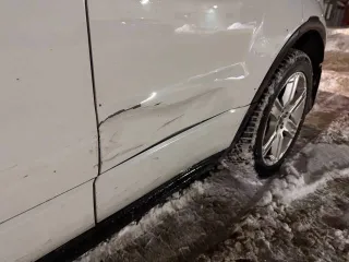 Land Rover Range Rover Evoque 2012 года, 190 л.с., пробег 305019 км, полный привод, автоматическая коробка передач. VIN: SALVA2BD0DH710174.