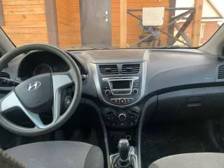 Hyundai Solaris, 2013 года, 123 лс, 221795 км. Легковой автомобиль: марка, модель: HYUNDAI SOLARIS (HYUNDAI СОЛЯРИС), год выпуска: 2013, категория ТС: В, кузов / VIN: Z94CT41DACR194808, цвет: черный, рабочий объем: 1591.0 см3, мощность: 123.0 л.с. / 90.5 кВт, № двигателя: CW564297, разрешенная…