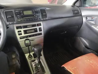Toyota Corolla 2005 г.в., г/н М328ОВ96, VIN: JTDBZ20E200137575, цвет кузова: темно-красный, объем двигателя: 1598 см³, мощность: 80.880/110.0 л.с., тип: легковой седан. Автомобиль после ДТП. Повреждения на передней и задней части автомобиля. Коррозия по периметру кузова. Ключи в наличии, документов…