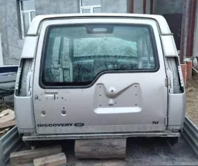 Land Rover Discovery II, 1999 года выпуска, демонтированный битый кузов и рама легкового универсала серебристого цвета, VIN SALLTGM94XA223020, ГРЗ Р783КХ761, ПТС 61 УМ 044560, СТС 99 28 780566.