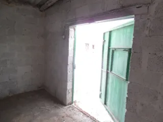 Нежилое здание - гараж, площадью 342,6 кв. м., кадастровый номер: 74:08:4702024:333, адрес: Челябинская область, г. Карталы, пер. Дзержинского, д. 9г. Ознакомление с имуществом осуществляется по заявке по тел. 89048159915 или эл. адресу: chesaserg@mail.ru.