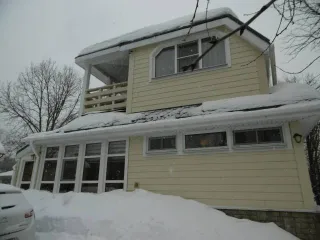 Здания и земельный участок общей площадью 1176 кв.м в Москве. Нежилое здание, кадастровый номер: 77:18:0170804:78, площадью 150,4 кв.м, адрес: г. Москва, поселение Марушкинское, квартал 116, владение 56, стр. 1. Нежилое здание, кадастровый номер: 77:18:0170707:399, этажность 1, площадь 16,6 кв.м…