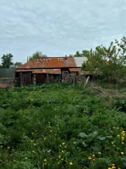 Жилое помещение, площадь: 21,2кв.м., кадастровый номер: 45:13:020207:731 и земельный участок , площадь: 260кв.м., категория земель: Земли населенных пунктов, разрешенное использование: Для ведения личного подсобного хозяйства, кадастровый номер: 45:13:020207:266, Адрес (местоположение): Курганская…