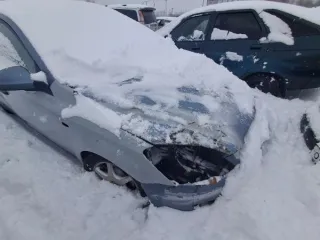 Kia Ceed 2007 года выпуска, госномер Р403ОР46, VIN XWEFF242380001257. Объем двигателя 1591 куб. см, мощность 115 л.с. Сведения об имуществе указаны в информационном извещении. Продается в том виде, в каком есть, возврату и обмену не подлежит. За скрытые дефекты ответственности продавец не несет. К…