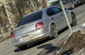 Туркина Анна Викторовна Лот №1 Автомобиль ДОДЖ СТРАТУС, 2003 г.в., г/н К493АТ 35, VIN  №  1B3EL36X83N546928, серебристого цвета.