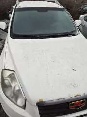 Автомобиль ДЖИЛИ ЭМГРАНД ИКС 7, 2015 г.в., г/н М725УН33, VIN Y4K8752S8FB009085; автомобиль Ford focus, 2010 г.в., г/н В244ЕА152, VIN X9FPXXEEDPAJ81886 (Реализация по прямому назначению). Цвет белый, глубокая коррозия металла на крышке капота, , отслоения лакокрасочного покрытия в местах коррозии…