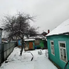 13/50 долей жилого дома, общей площадью 111,5 кв. м.  (к/н 46:29:102244:283) и 13/50 долей земельного участка, общей площадью 731 кв.м. (к/н 46:29:102244:42) расположенных по адресу: г. Курск,  ул. Дружининская д. 85Б. 13/50 долей жилого дома, общей площадью 111,5 кв. м.  (к/н 46:29:102244:283) и…