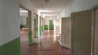 Здание школы 631.6 кв.м и земельный участок 3910 кв.м, Алтайский край, Калманский район, с. Новобарнаулка, ул. Новобарнаульская, д. 1. Кадастровый номер здания: 22:16:020507:4, земельного участка: 22:16:020507:1. Вид разрешенного использования участка: Общеобразовательные школы. Год ввода в…