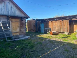 Квартира 36.3 кв.м, Хабаровский край, Нанайский район, село Троицкое, улица Первомайская, дом 114, квартира 2. Площадь 36.3 кв.м, назначение: жилое. Расположена на земельном участке площадью 619.5 кв.м, категория земель: земли населенных пунктов, вид разрешенного использования: под жилую застройку.