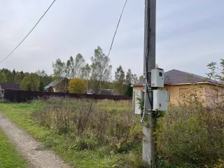 Земельный участок 1000 кв.м и дом 137.5 кв.м Московская область - Земельный участок площадью 1000 +/- 22 кв.м категория земель: Земли сельскохозяйственного назначения разрешенное использование: Для садоводства с кадастровым номером: 50:26:0070601:699 - Жилой дом назначение: жилой дом площадь 137,5…