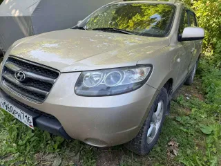 Hyundai Santa Fe 2.7 GLS AT 2007 года выпуска, VIN KMHSH81DP8U248868. Автомобиль на ходу, пробег около 312 000 км, техническое состояние не исследовалось.