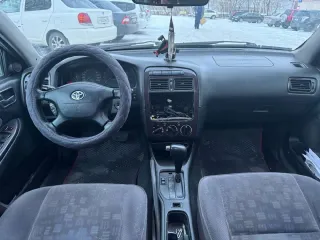 Toyota Avensis 2001 года, идентификационный номер (VIN) SB164BBNOOE017817.