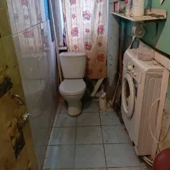 1/5 доля квартиры, 39.9 кв.м, Сольцы, Новгородская область. Жилое помещение, кадастровый номер 53:16:0000000:2566, квартира, площадь 39,9, общая долевая собственность 1/5, адрес: 175040, Новгородская область, р-н Солецкий, Солецкое сельское поселение, г. Сольцы, ул. Новгородская, д. 36, кв. 5
