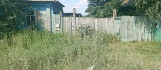 Доля дома 56.4 кв.м в Красноярском крае. 2/3 доли в жилом доме, площадь 56.4 кв.м., назначение: Жилое, количество этажей: 1, адрес: Россия, Красноярский край, Назаровский район, село Дорохово, улица Верхняя, дом 72, кадастровый номер: 24:27:1401004:88.