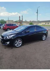 Hyundai i40, 2013 года, 150 лс, 211699 км, АКПП. Легковой автомобиль HYUNDAI I40, 2013 года выпуска, VIN: XWELC41CBD0001086. Транспортное средство на ходу. В январе 2025 участвовало в ДТП и после было полностью восстановлено. Фактическое состояние транспортного средства определяется…