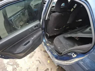 Mitsubishi Lancer, 2006 года, 82 лс, 150000 км. Легковой автомобиль, марка: Мицубиси, модель: Лансер 1.3. VIN: JMBSNCS1A7U001789, год изготовления: 2006, цвет: синий, ПТС: 77 ОН 475885, Г/Н: К746РН177, изготовитель (страна): Япония, тип двигателя: бензиновый, мощность: 82 л. с. (60 кВт), рабочий…