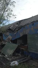 Продается земельный участок с кадастровым номером 11:16:1801001:101, площадью 545 кв.м, с расположенным на нем объектом недвижимого имущества: общежитие-мастерские с кадастровым номером 11:16:1801001:166, площадью 166,1 кв.м. Адрес: Республика Коми, г. Воркута, пгт. Елецкий, переулок Связной, д. 10.