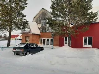 Здание пекарни 586,1 кв.м, 5/6 доли участка 906 кв.м, Ямало-Ненецкий АО, г. Губкинский. Здание 586,1 кв.м. и 5/6 доли земельного участка в Ямало-Ненецком АО еще 5/6 доли земельного участка, площадью 906 кв. м., кадастровый номер: 89:05:030301:7137, по адресу: ЯНАО, Пуровский район, пос. Пурпе, мкр…
