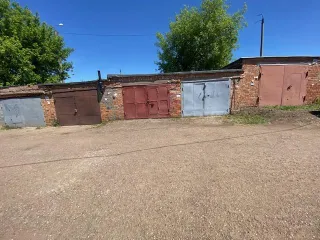 Гаражный бокс 18,9 кв. м, Республика Башкортостан, г. Кумертау, тер. Массив №3 Бабаевская, зд. 1, пом. 109, 1 этаж, кадастровый номер: 02:60:010135:408, ограничения и обременения: наличие перепланировки/переустройства/реконструкции установить невозможно.