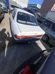 Toyota Corolla, 1993 г.в., гос.номер Р086МС55, цвет белый, кузов AE1003179359. Документы отсутствуют. Ключ отсутствует. Очаги коррозии, абразивный износ на всех стеклах и зеркалах, царапины, потертости, поверхностные и внутренние загрязнения, следы ржавчины, окисление корпусов агрегатов. Реализация…