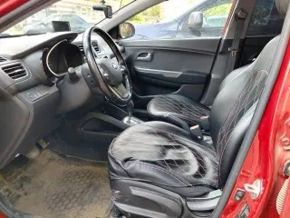 Toyota Camry 2018 года выпуска.