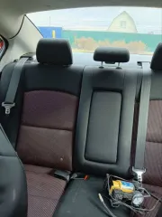 Mazda 3 2005 года, 105 л.с., пробег 570 047 км. Автомобиль после ДТП, оценивается как удовлетворительное, в исправном состоянии на ходу. Пороги и днище кузова не имеют глубокой коррозии. Двигатель работает без нареканий. Лобовое стекло менялось. Коробка передач механическая. Требуется замена…