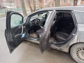 Opel Astra Sport Tourer 2011 года выпуска, VIN XWFPE8DC1C0004504. Для допуска к участию в торгах претендент обязан в установленный срок внести задаток на указанный счет. В платежном документе в назначении платежа необходимо указать: "Задаток за участие в торгах по продаже имущества". Если платеж…