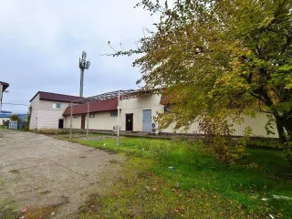 Здание 511 кв.м. и право аренды земельного участка 801 кв.м. в Краснодарском крае. Здание нежилое, площадью 511 кв.м., кадастровый номер 23:50:0301090:37, адрес: Краснодарский край, Тихорецкий район, г. Тихорецк, ул. Паровозная, 2в. Право аренды земельного участка площадью 801 кв.м., категория…