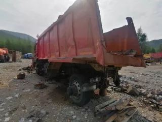 Грузовой-самосвал Shacman SX3316DT366 госномер Н766НК27, 2014 год выпуска, VIN LZGJRDT62EX025426. Неисправен, разукомплектован.