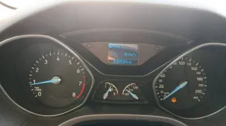 Ford Focus (Ford Focus), 2015 года, 105 лс, 197930 км, АКПП, vIN: Z6F5XXEEC5FS02273, цвет белый, мощность двигателя кВт/л.с. 104,72 (77).