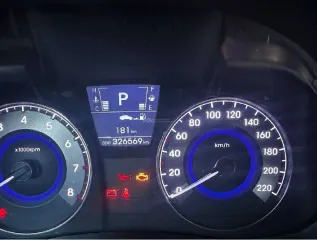 HYUNDAI SOLARIS 2014 Автомобиль легковой HYUNDAI SOLARIS 2014 года выпуска Автомобили легковые HYUNDAI SOLARIS 2014 года выпуска, VIN: Z94CU41DBDR296400, цвет кузова: фиолетовый, местонахождение: Московская обл, Пушкино, Просвещения ул, дом 12